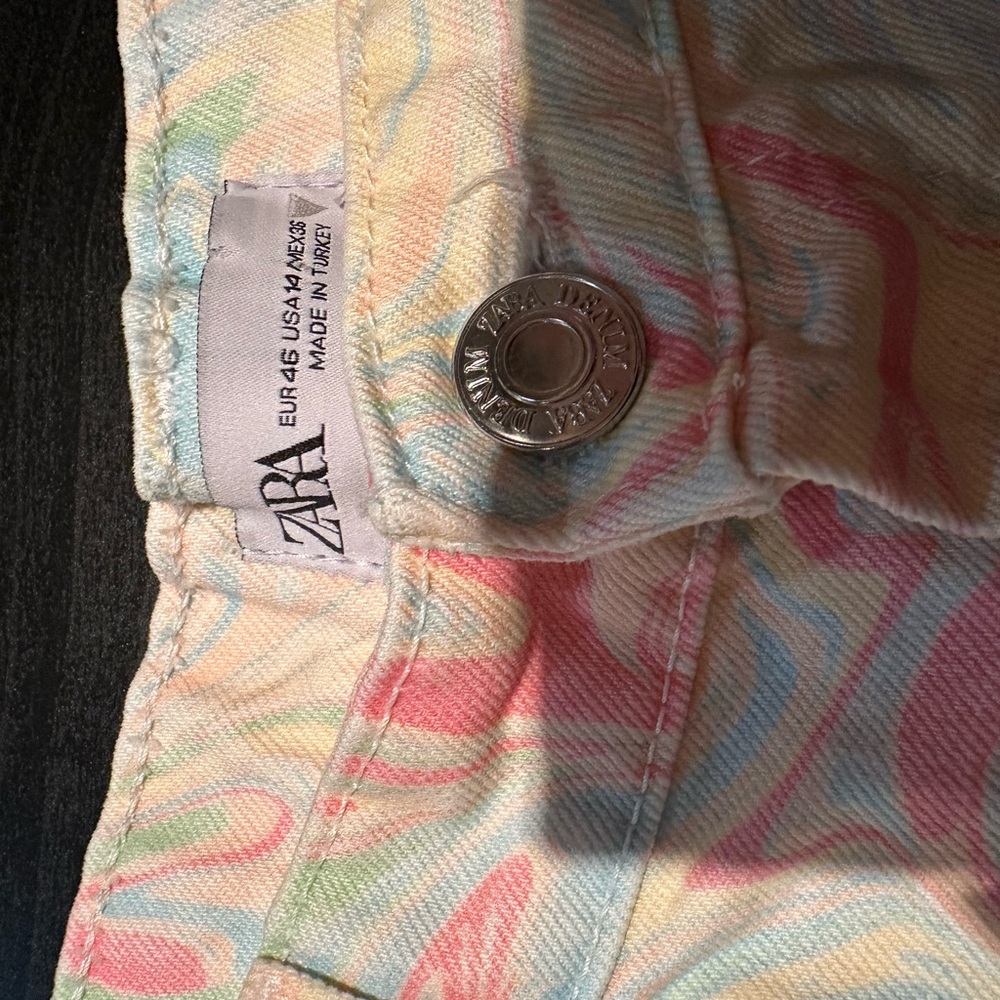 NWT- ZARA SHORTS - Picture 3 of 4